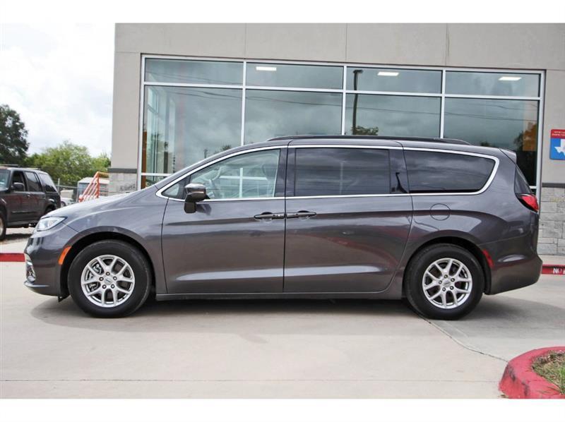 Chrysler Pacifica  2022