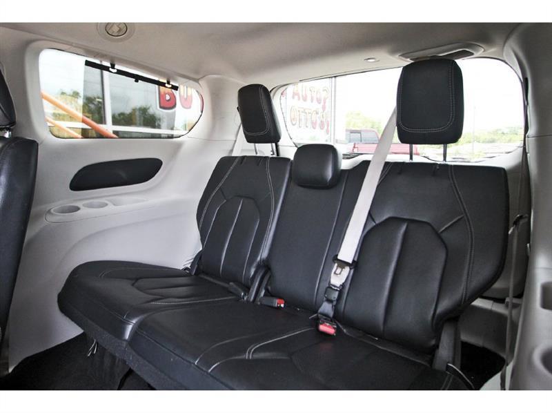 Chrysler Pacifica  2022