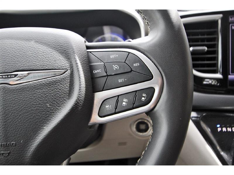 Chrysler Pacifica  2022