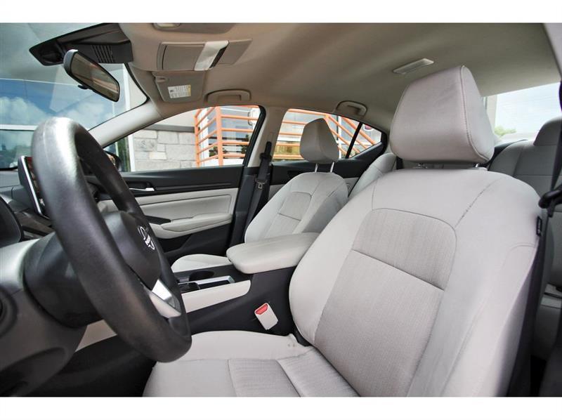 Nissan Altima  2025