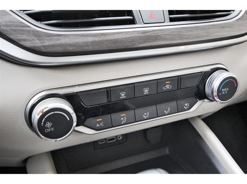 Nissan Altima  2025