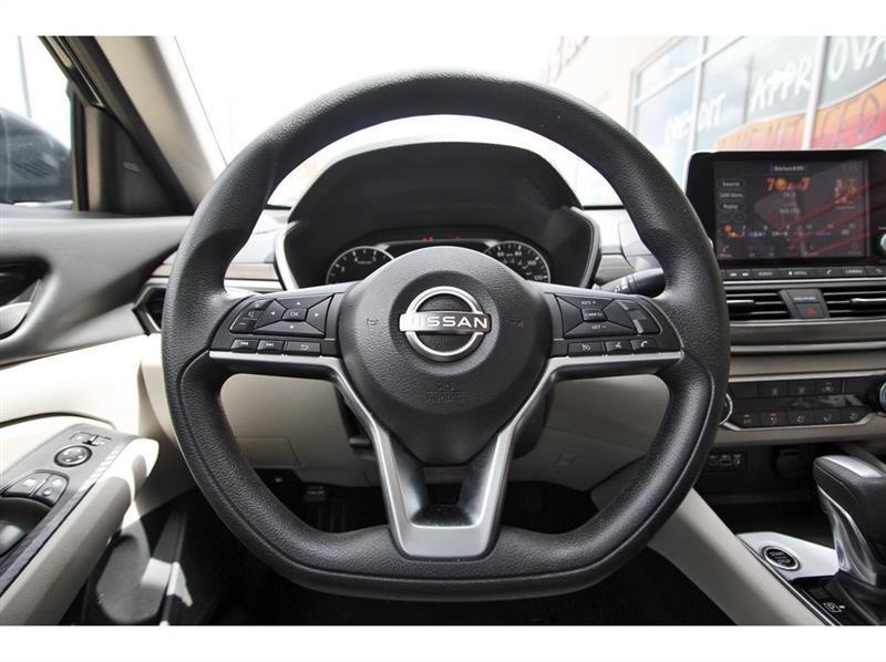 Nissan Altima  2025