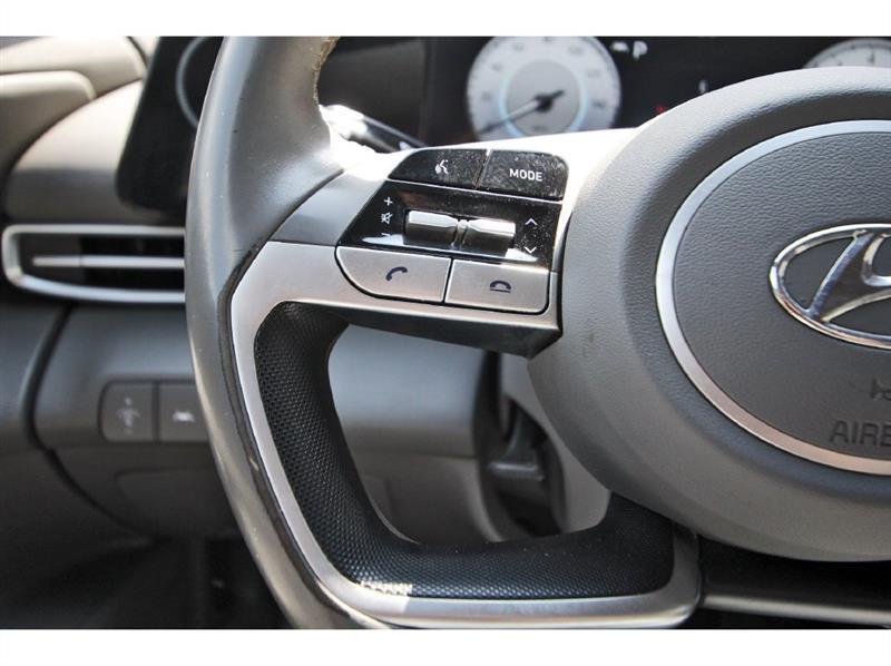 Hyundai Elantra  2023