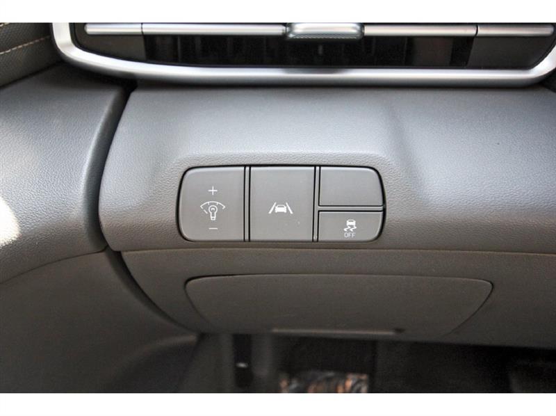 Hyundai Elantra  2023