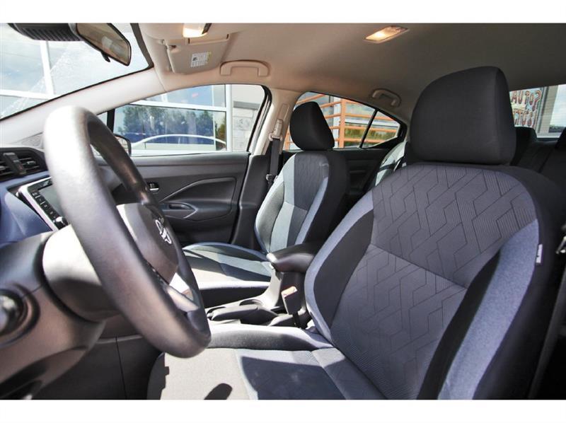 Nissan Versa  2024