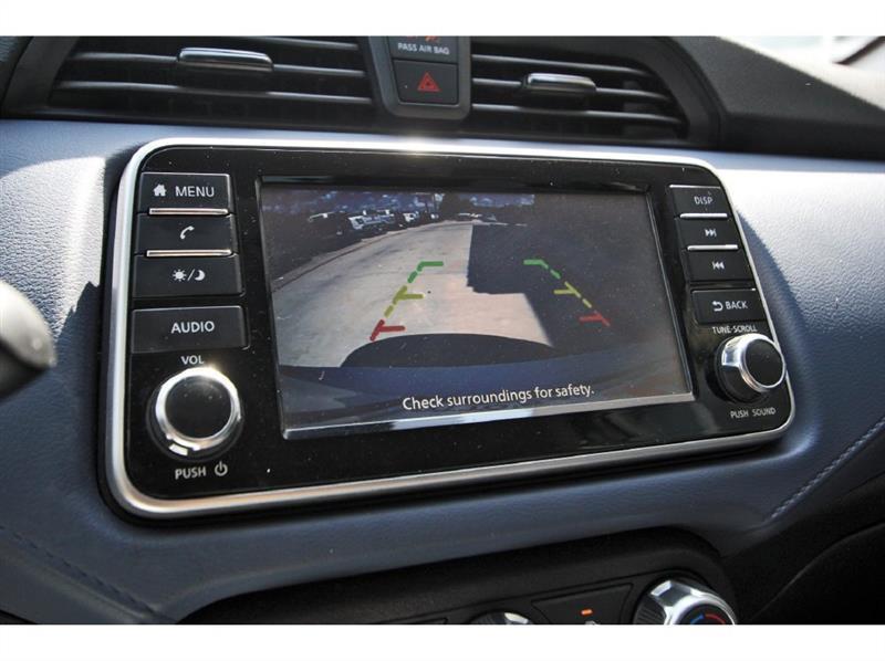 Nissan Versa  2024