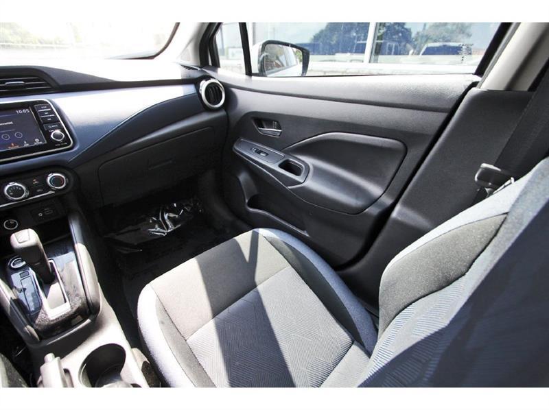 Nissan Versa  2024
