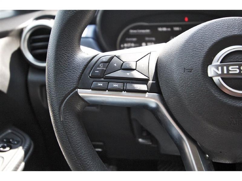 Nissan Versa  2024