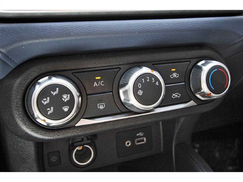 Nissan Versa  2024