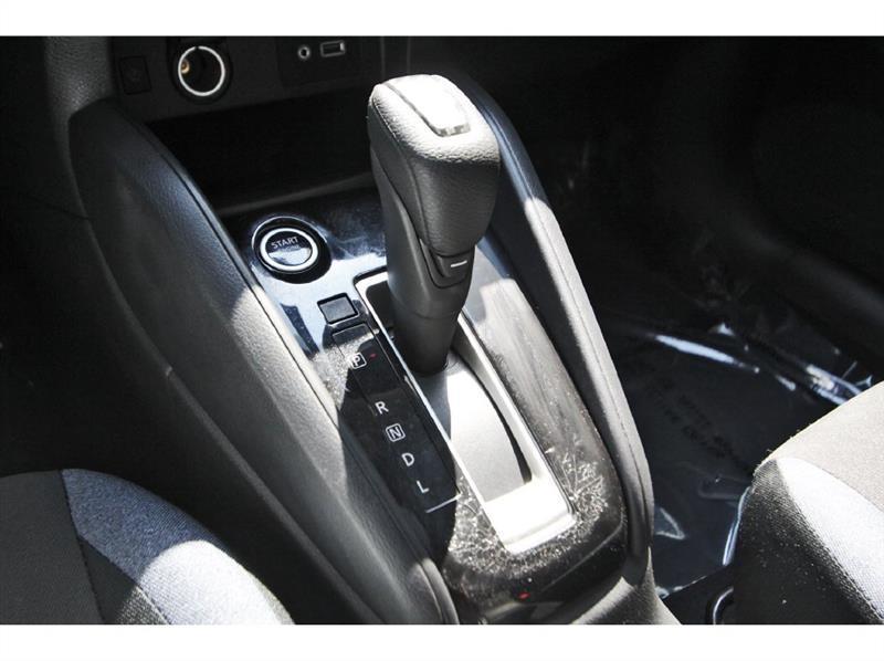 Nissan Versa  2024