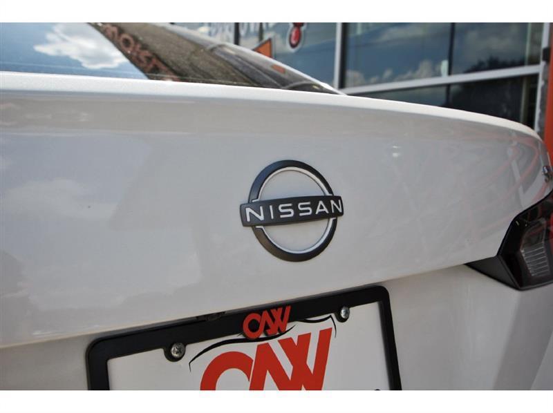 Nissan Versa  2024