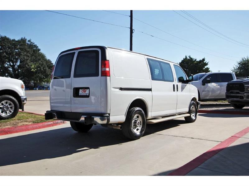 GMC Savana Cargo Van  2021