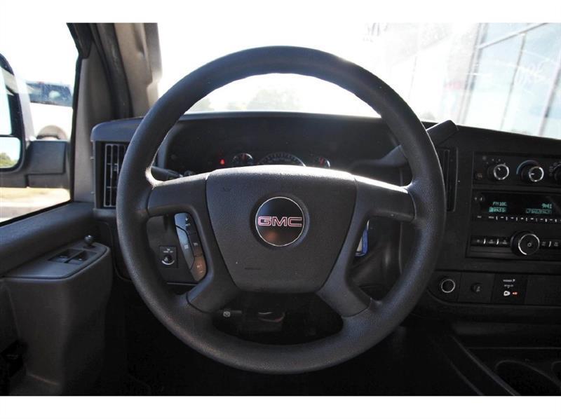 GMC Savana Cargo Van  2021