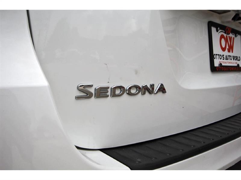 Kia Sedona  2021