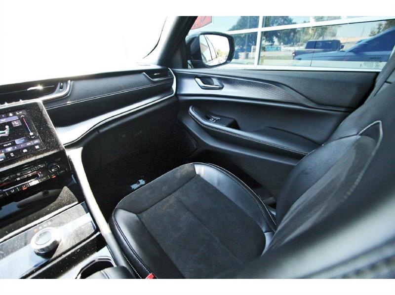 Jeep Grand Cherokee L  2023
