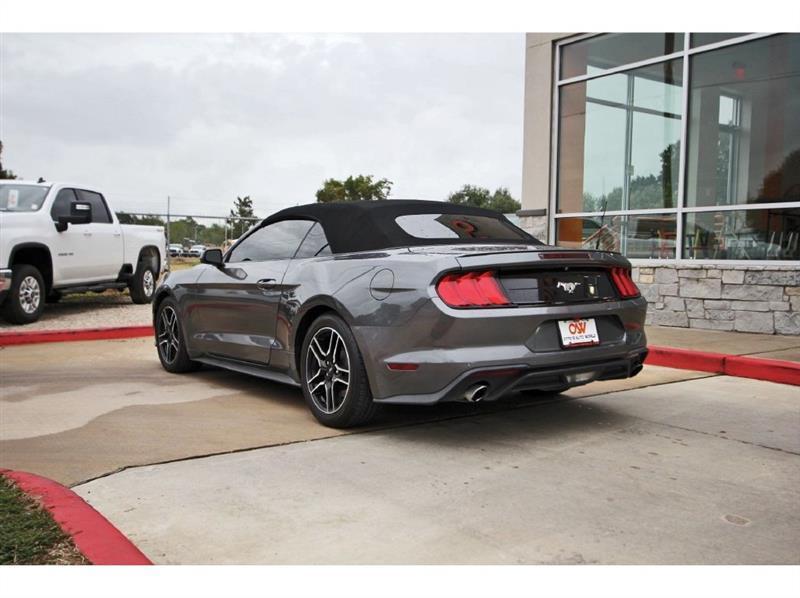 Ford Mustang  2022