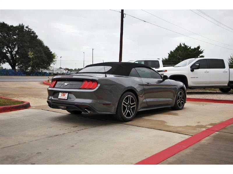 Ford Mustang  2022
