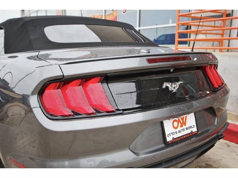 Ford Mustang  2022