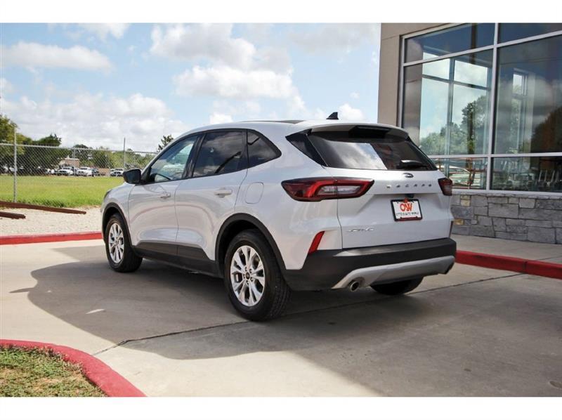Ford Escape  2025