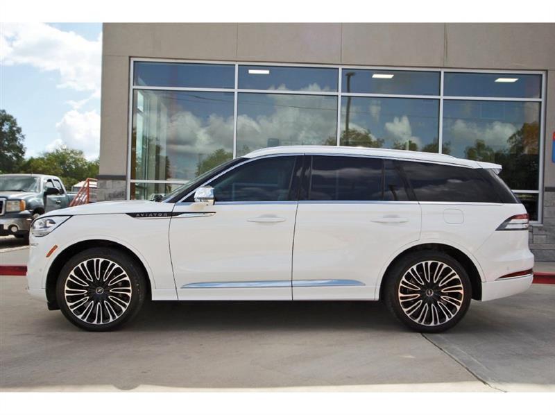 Lincoln Aviator  2020