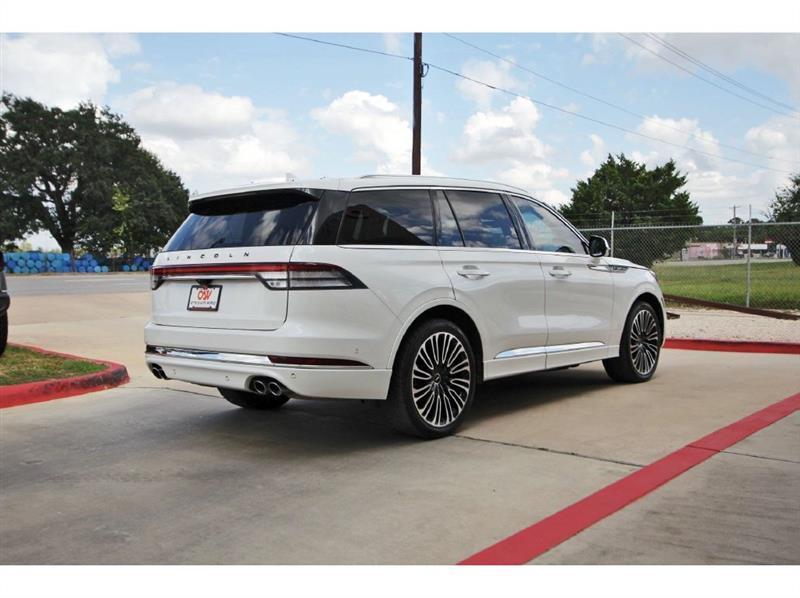 Lincoln Aviator  2020
