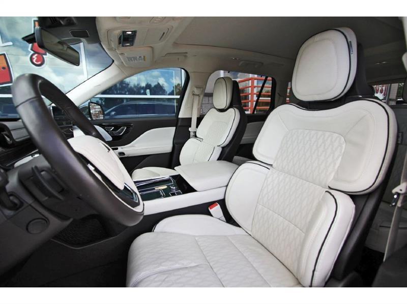 Lincoln Aviator  2020
