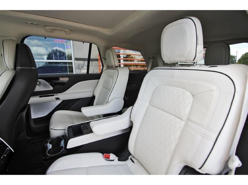Lincoln Aviator  2020