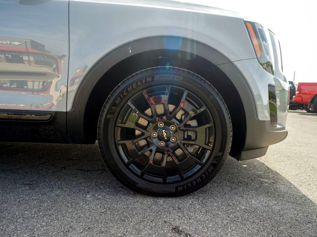 2022 Kia Telluride SX photo 2