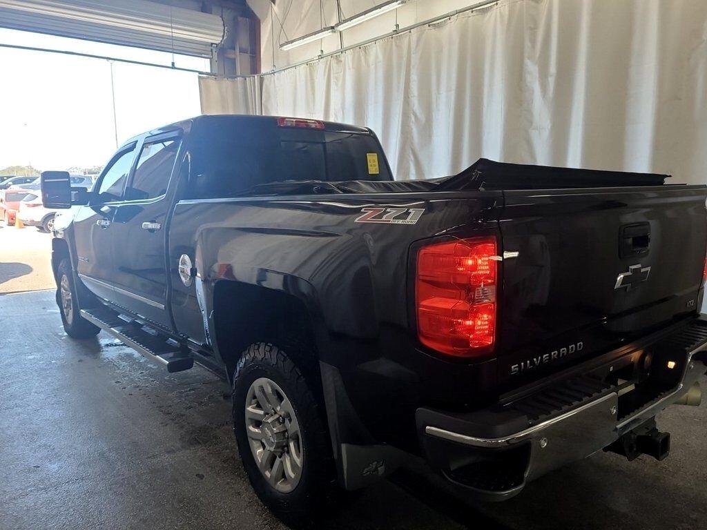 2015 Chevrolet Silverado 3500HD LTZ photo 4