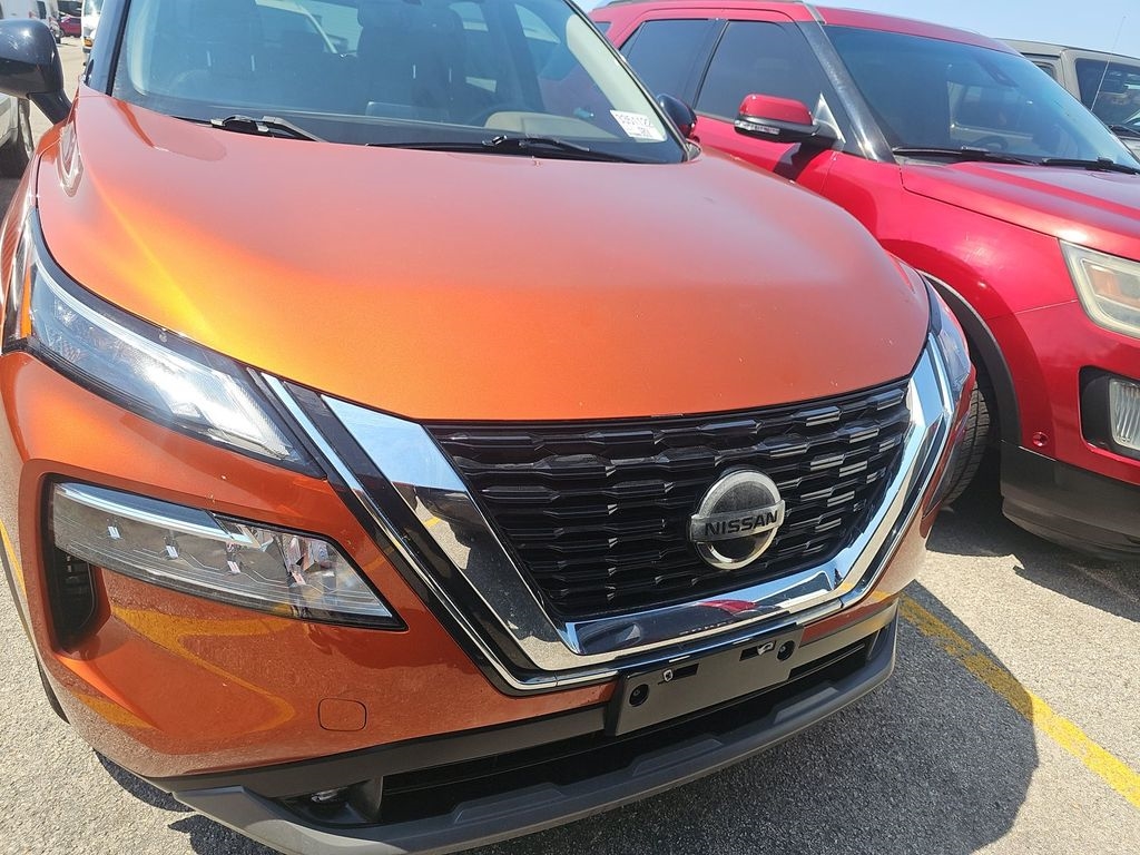 2021 Nissan Rogue SL photo 2