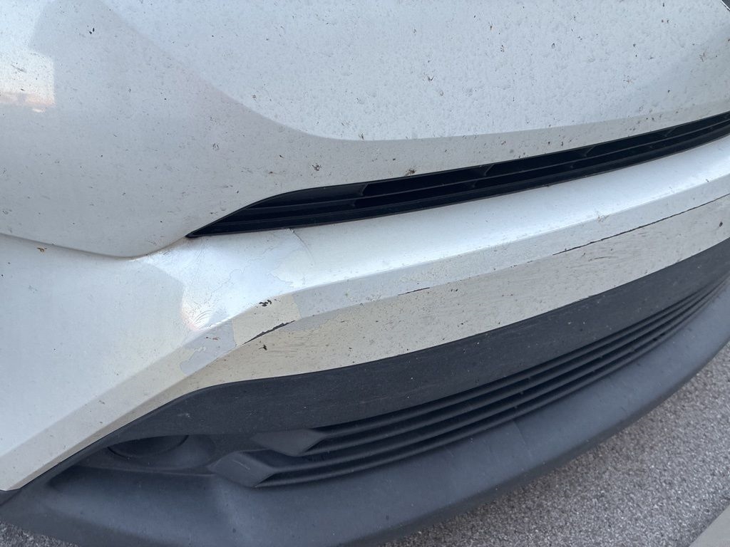2019 Toyota C-HR XLE Limited photo 4
