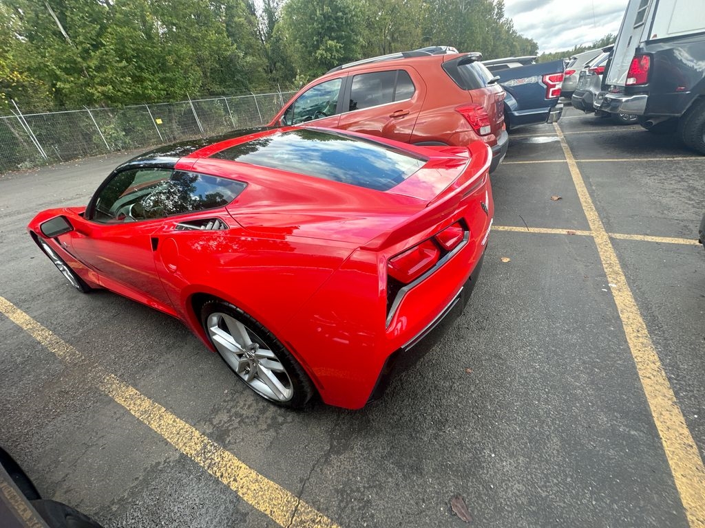 2017 Chevrolet Corvette Stingray 1LT Z51 photo 4