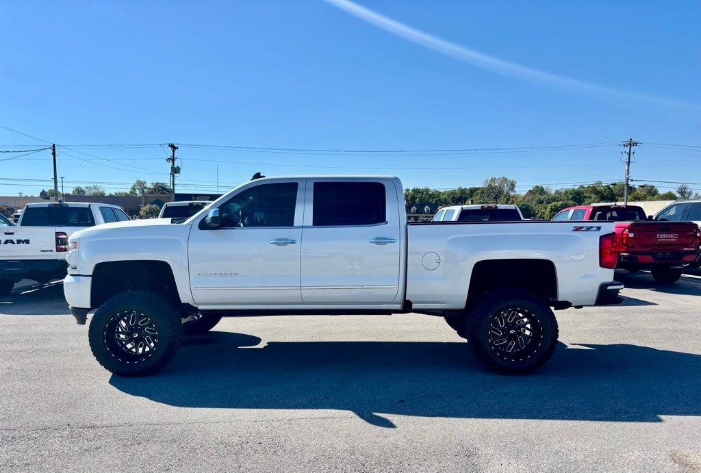 2017 Chevrolet Silverado 1500 LTZ photo 2
