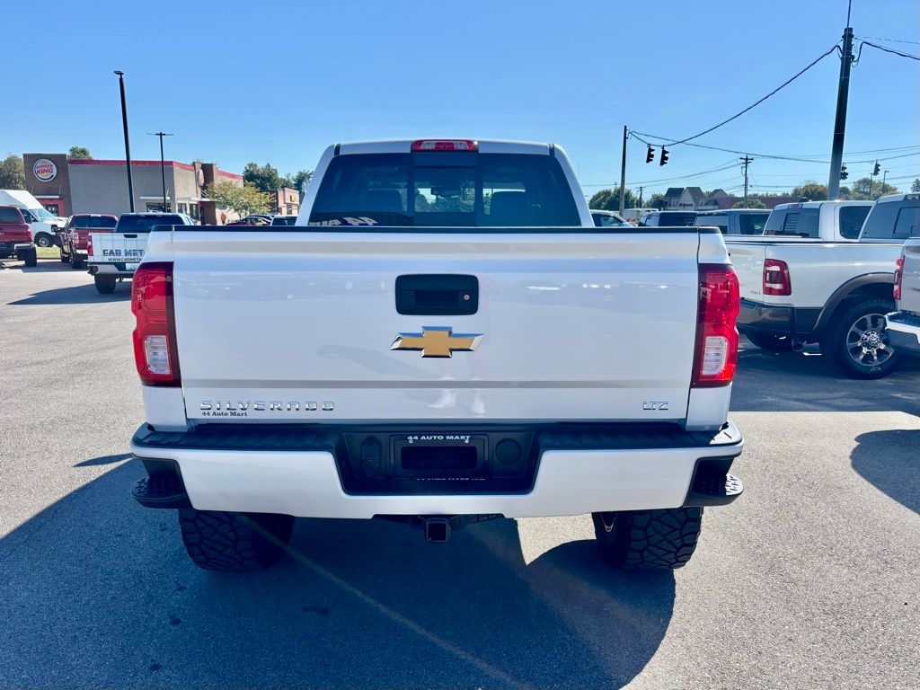 2017 Chevrolet Silverado 1500 LTZ photo 4