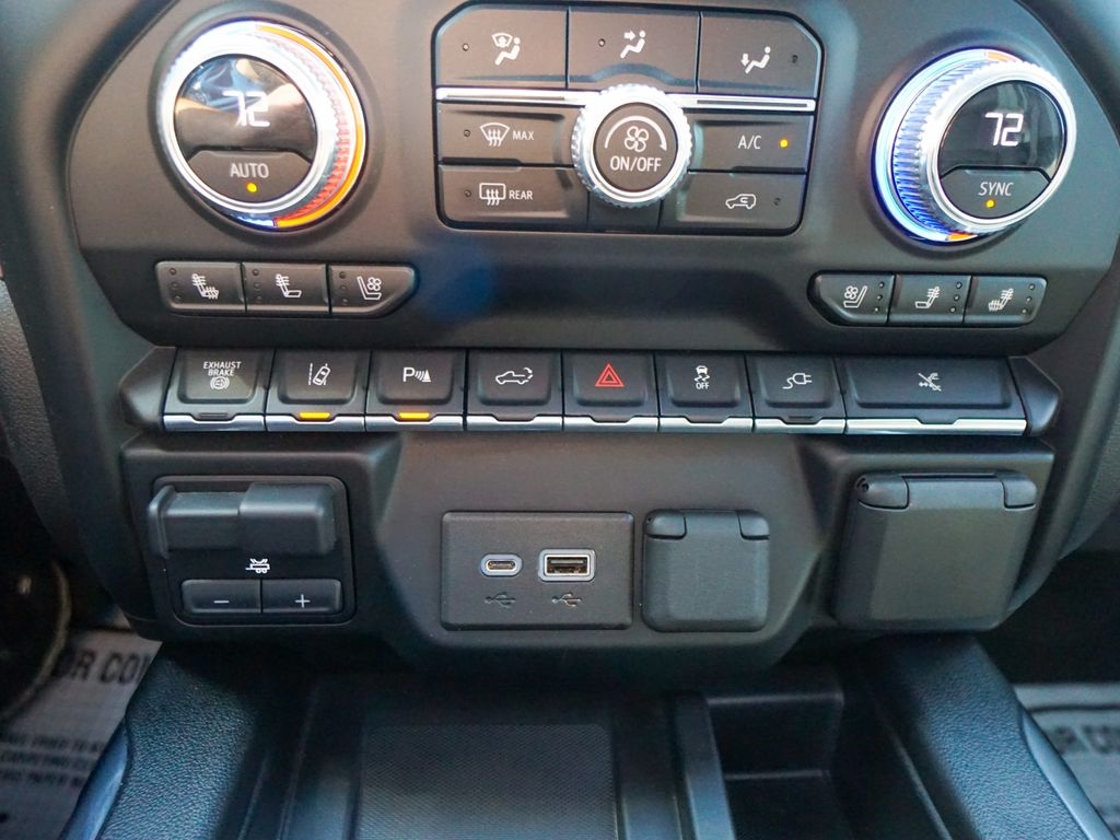 GMC Sierra 3500HD  2023