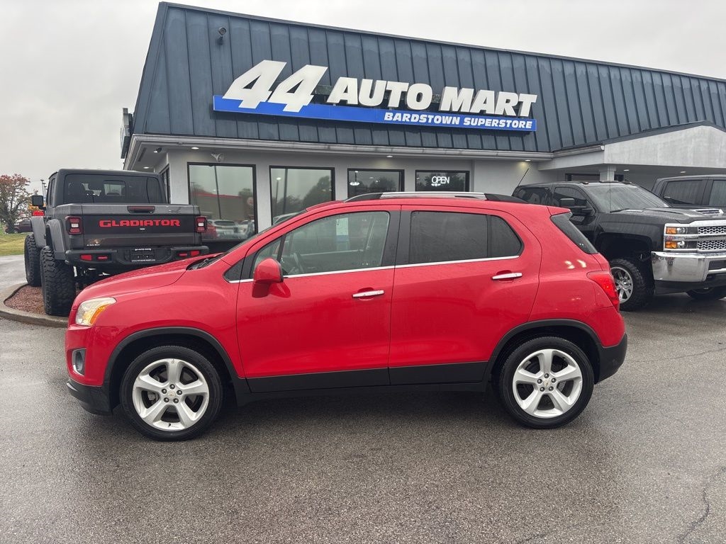 2016 Chevrolet Trax LTZ photo 2