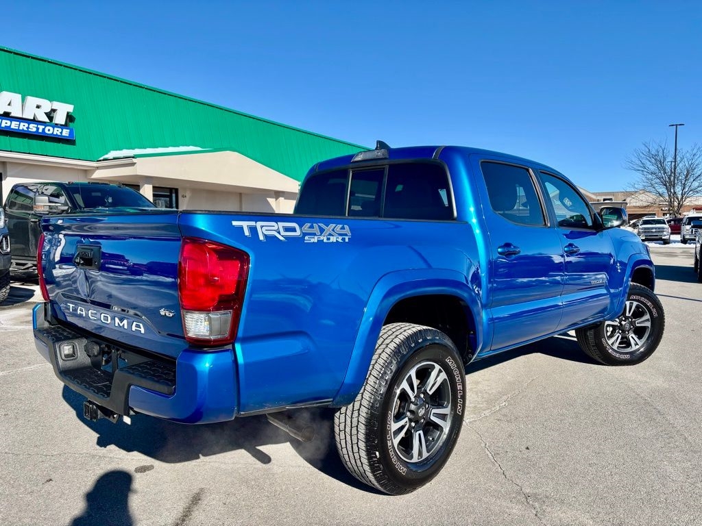 Toyota Tacoma  2016