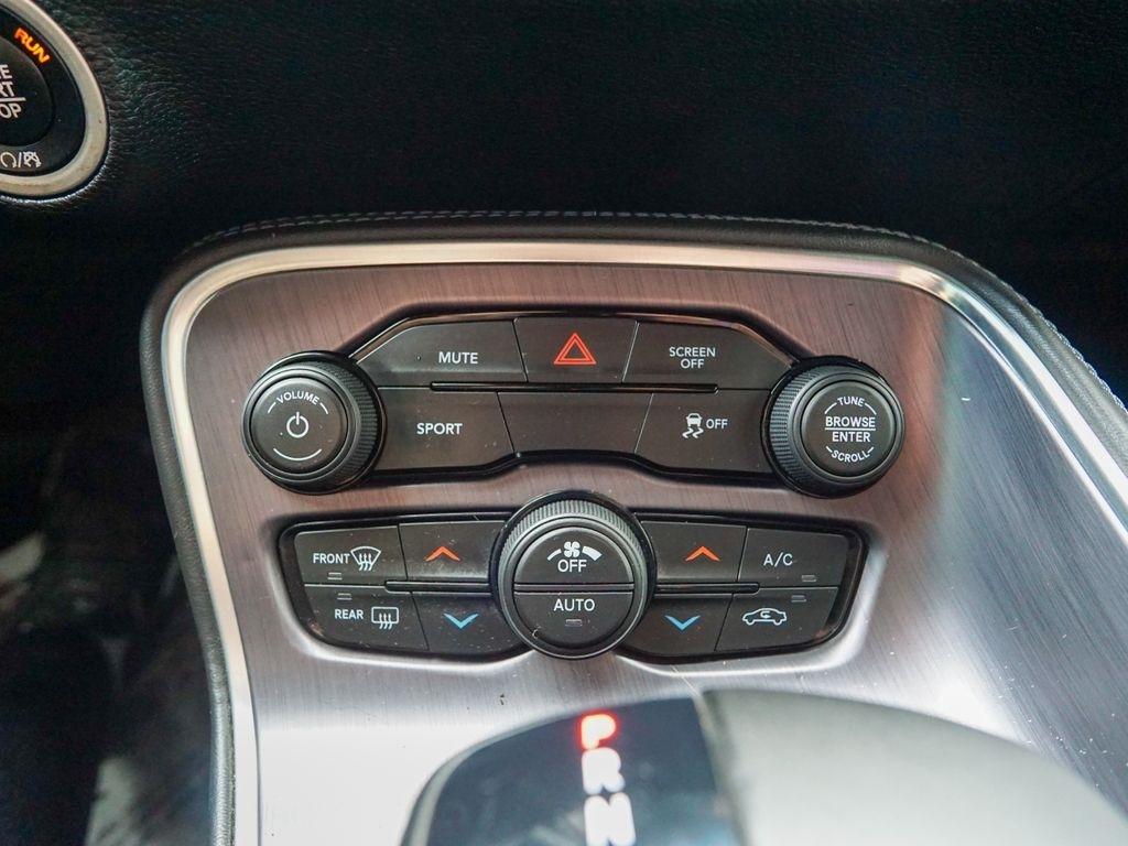 Dodge Challenger  2017