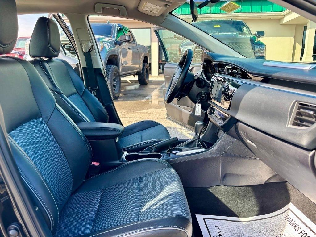 Toyota Corolla  2014