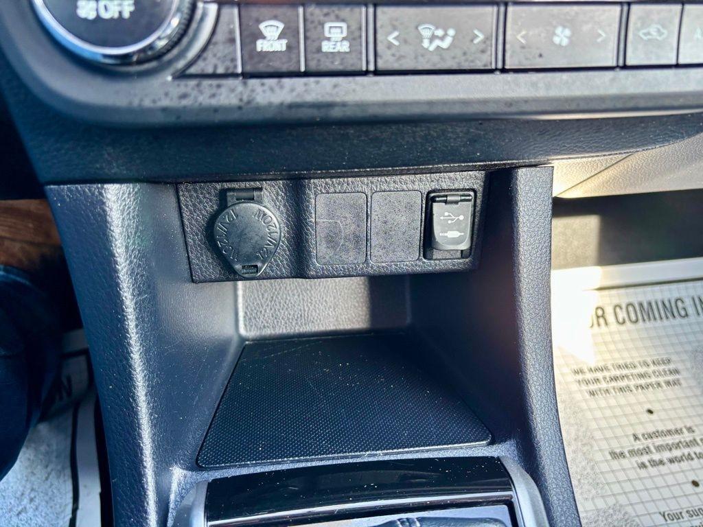 Toyota Corolla  2014