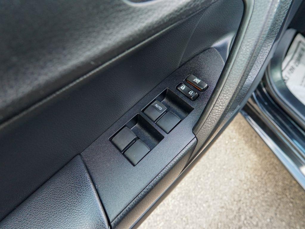 Toyota Corolla  2014