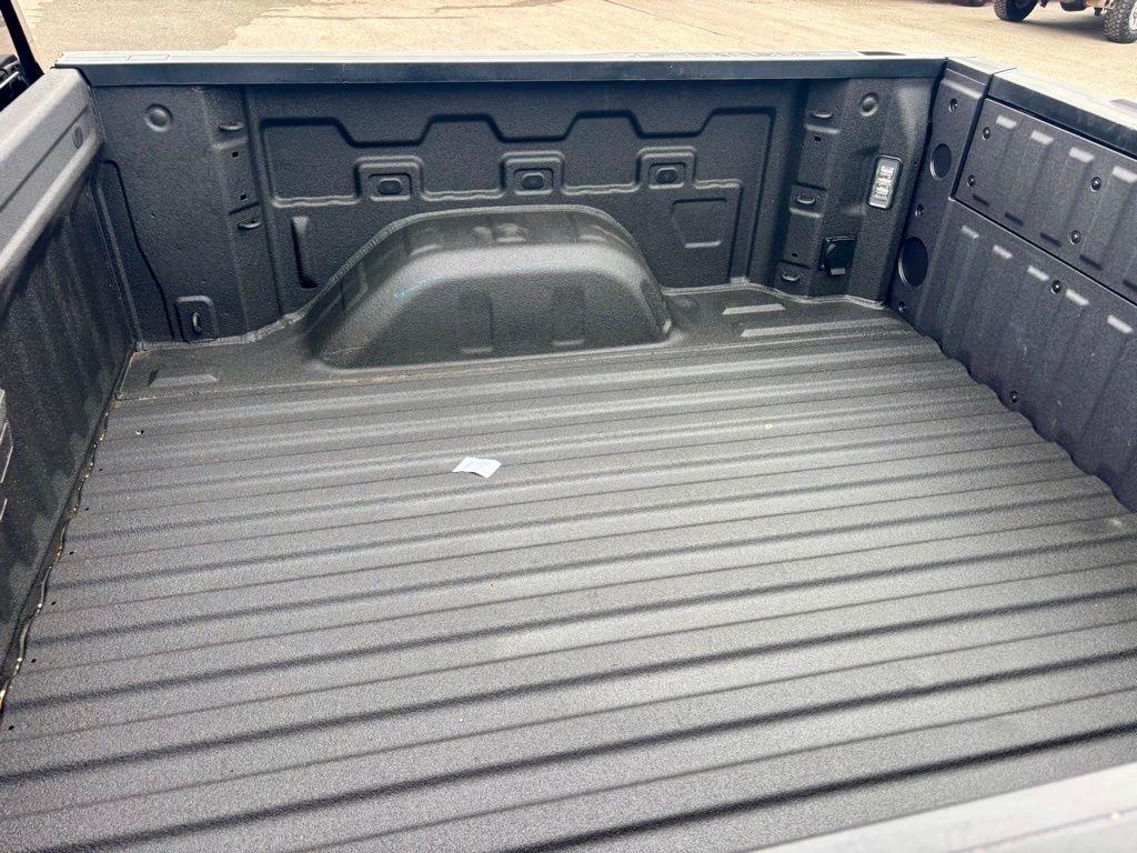 Chevrolet Silverado 1500  2025