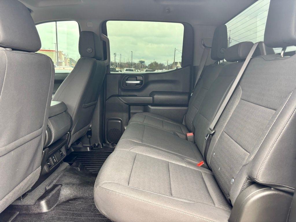 Chevrolet Silverado 1500  2025