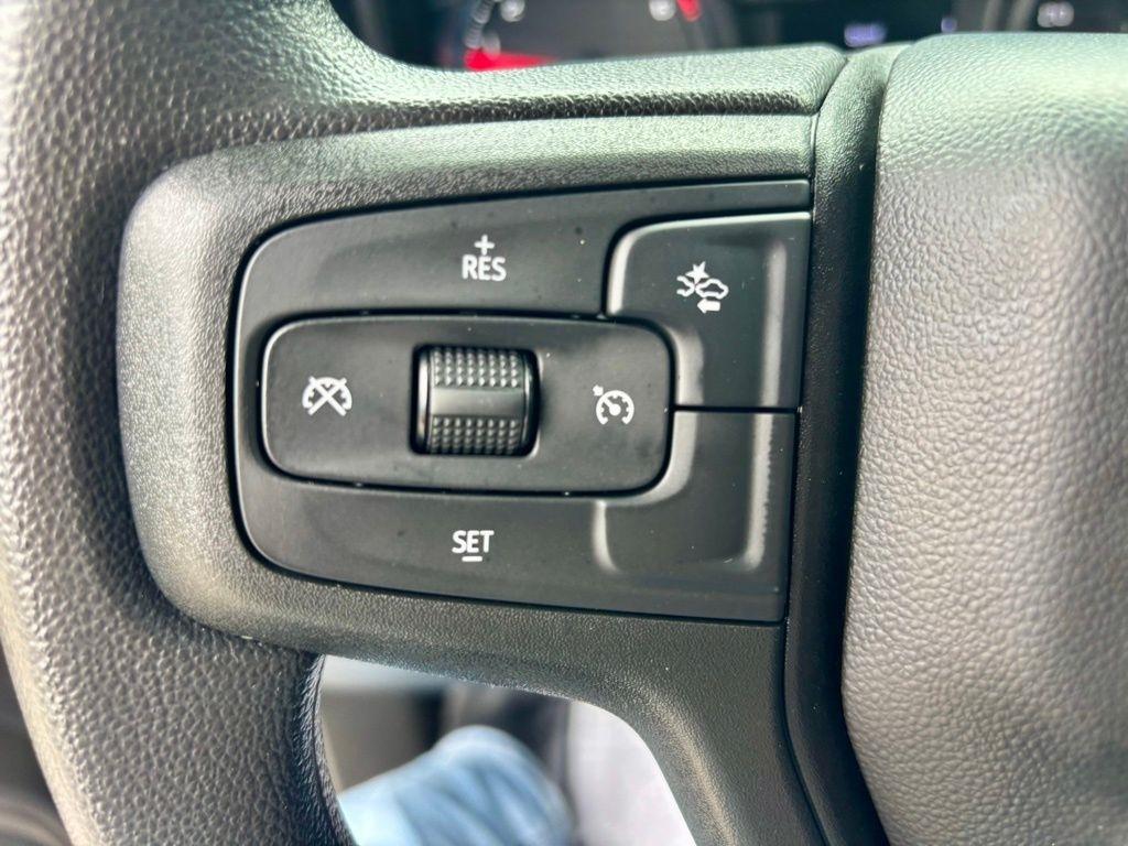 Chevrolet Silverado 1500  2025