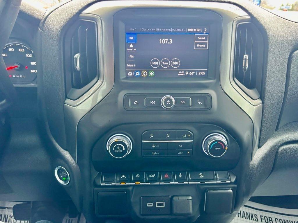 Chevrolet Silverado 1500  2025