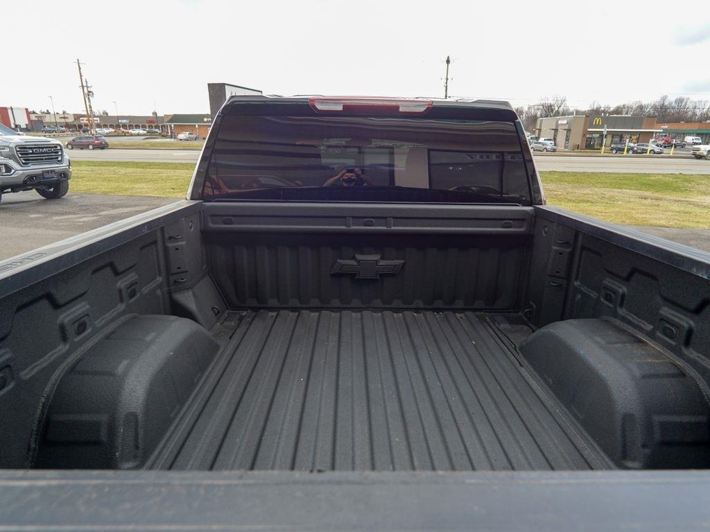 Chevrolet Silverado 1500  2025