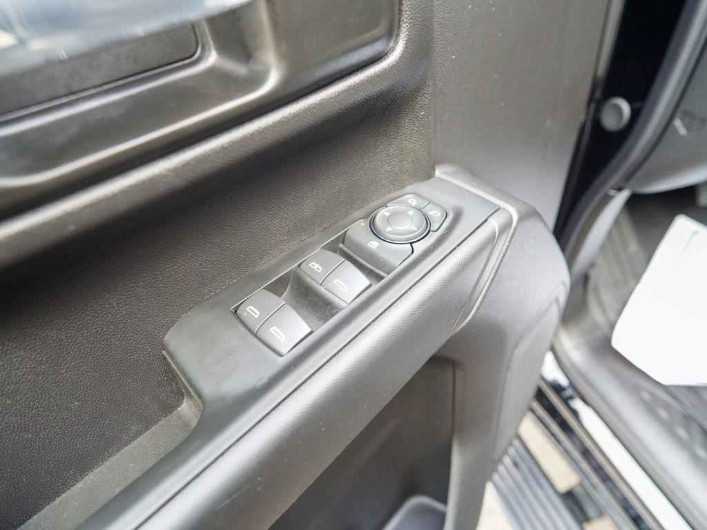 Chevrolet Silverado 1500  2025