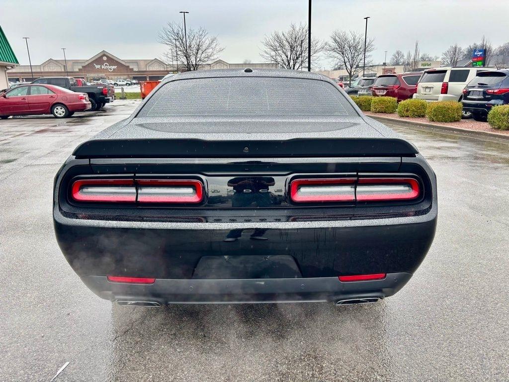 Dodge Challenger  2022