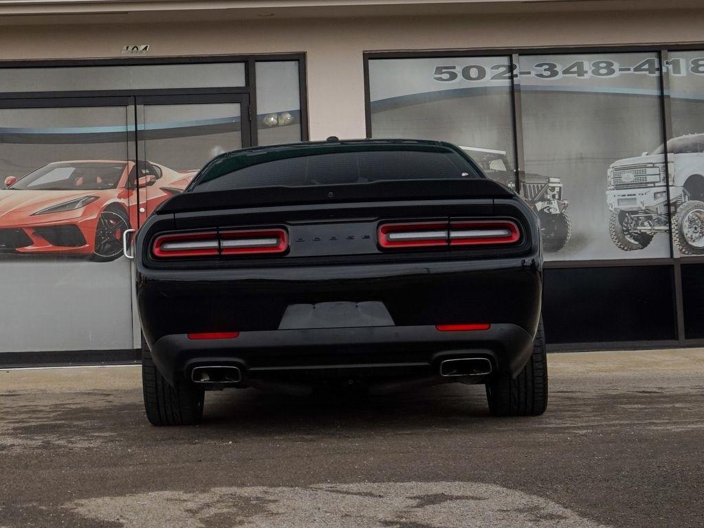 Dodge Challenger  2022