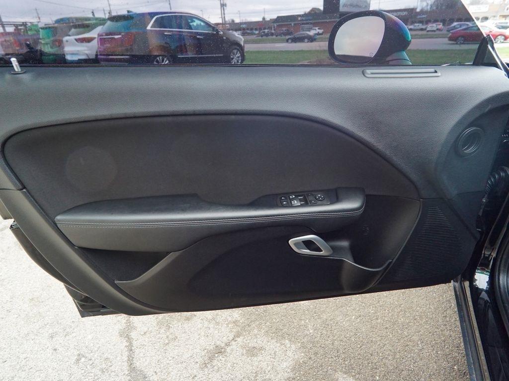 Dodge Challenger  2022